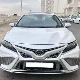 Toyota Camry 2022