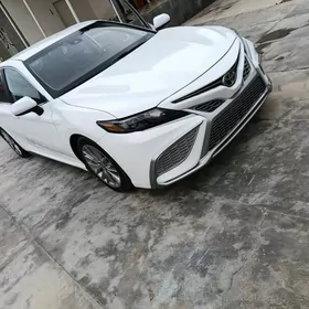 Toyota Camry 2020