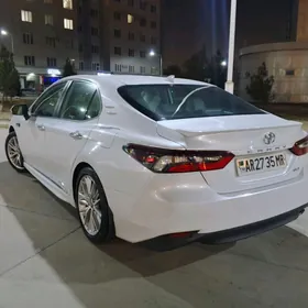 Toyota Camry 2022