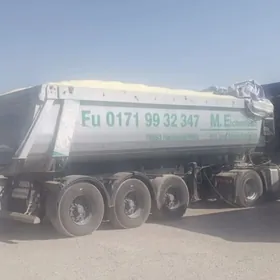 Schmitz Cargobull 2013