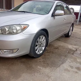 Toyota Camry 2004