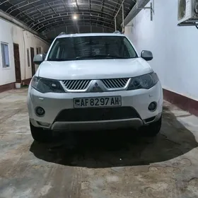 Mitsubishi Outlander 2008