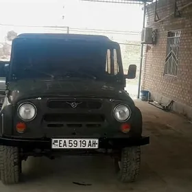 UAZ 469 1998