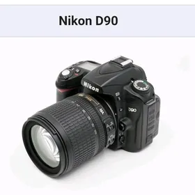 Nikon D 90.