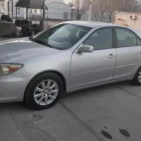 Toyota Camry 2004