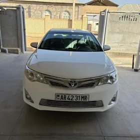 Toyota Camry 2011