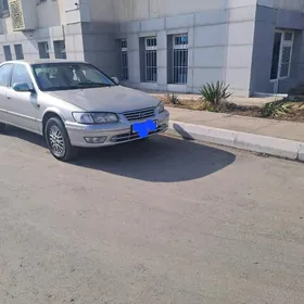 Toyota Camry 2001