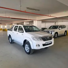 Toyota Hilux 2013