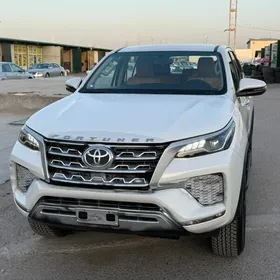 Toyota Fortuner 2025