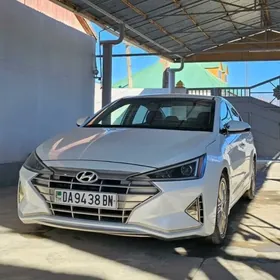 Hyundai Elantra 2020