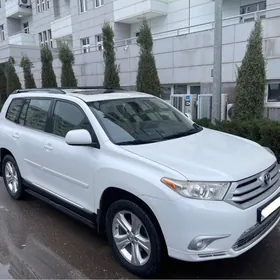 Toyota Highlander 2013