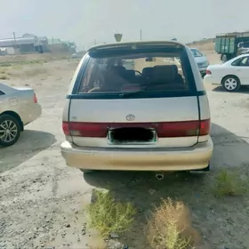 Toyota Previa 1995