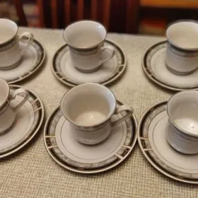 Чашки, блюдца, стаканы, чайник