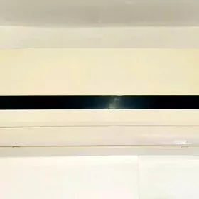 Кондиционер HYUNDAI