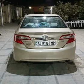 Toyota Camry 2011