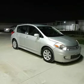 Nissan Versa 2010