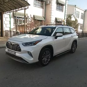 Toyota Highlander 2020