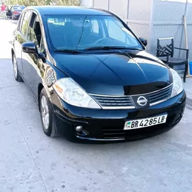 Nissan Versa 2010