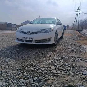 Toyota Camry 2012