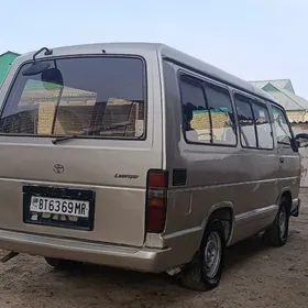 Toyota Hiace 1990