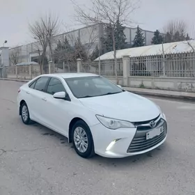 Toyota Camry 2017
