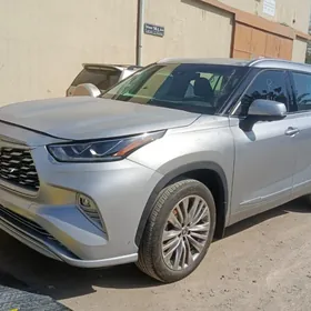 Toyota Highlander 2023