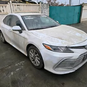 Toyota Camry 2022