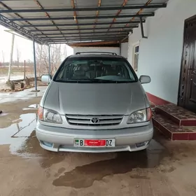Toyota Sienna 2002