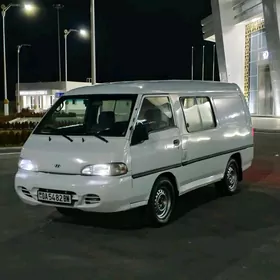 Toyota Hiace 1998
