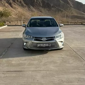 Toyota Camry 2016