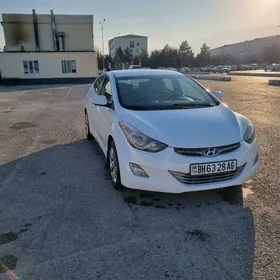 Hyundai Elantra 2011