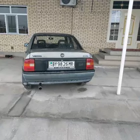 Opel Vectra 1989