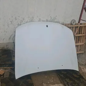 Land cruiser 200lik kapot kryl