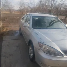 Toyota Camry 2004