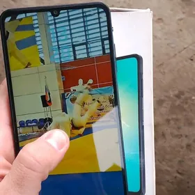 Самсунг а о6