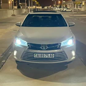 Toyota Camry 2015