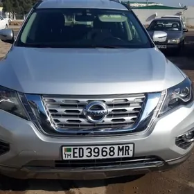 Nissan Pathfinder 2020