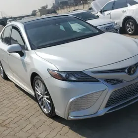 Toyota Camry 2022
