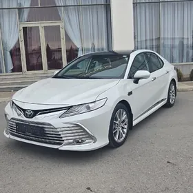Toyota Camry 2023