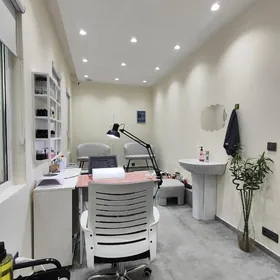 Satlyk Salon Eýesinden 