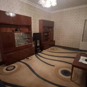 Гагарина 2 ком 3эт 65м²