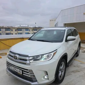 Toyota Highlander 2019