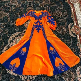 Arassa toý köynekler