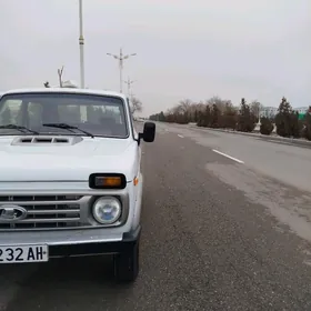 Lada Niva 2003