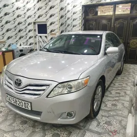 Toyota Camry 2010