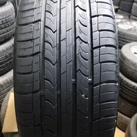 235 45 18 ROADISTONE