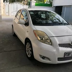 Toyota Yaris 2009
