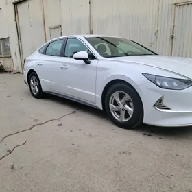 Hyundai Sonata 2021