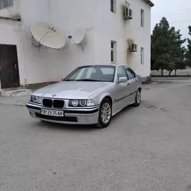 BMW 320 1992