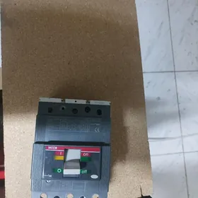 awtomat  3 faza 200A